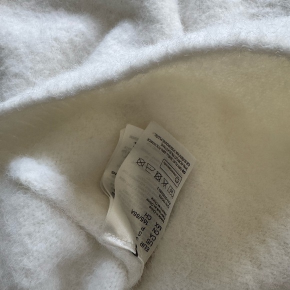 H&M Soft Cream Women's Sweater Off-Shoulder - Picture 5 of 6